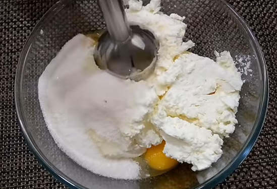 Творожная запеканка в духовке — вкусная пышная запеканка с манкой