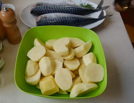 Скумбрия, запечённая в духовке с овощами — самые вкусные домашние рецепты