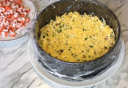 Бесподобно вкусные салаты на Новый Год из морепродуктов - с кальмарами, креветками и крабовыми палочками