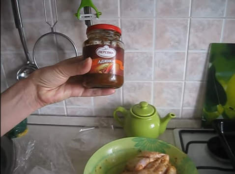 Как приготовить курицу в духовке, чтобы была вкусной, сочной и с хрустящей корочкой