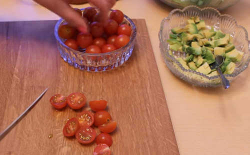 Бесподобно вкусные салаты на Новый Год из морепродуктов - с кальмарами, креветками и крабовыми палочками