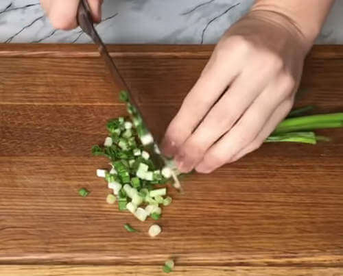 Бесподобно вкусные салаты на Новый Год из морепродуктов - с кальмарами, креветками и крабовыми палочками