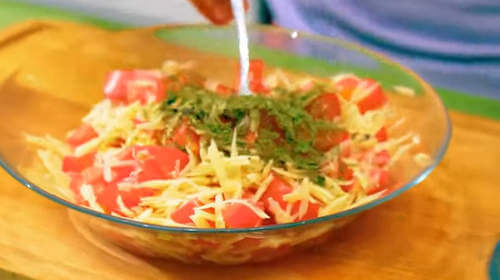 Как приготовить курицу в духовке, чтобы была вкусной, сочной и с хрустящей корочкой