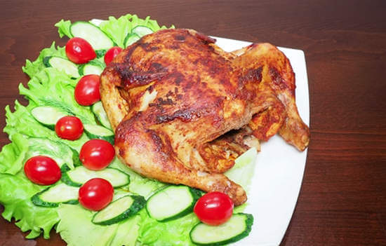 Курица целиком в мультиварке с хрустящей корочкой
