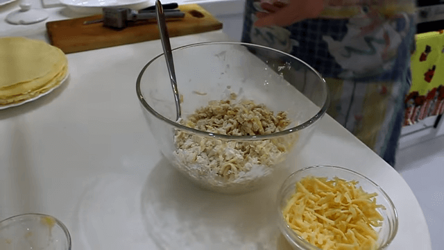 Самые вкусные рецепты блинов и 15 лучших рецептов несладкой начинки