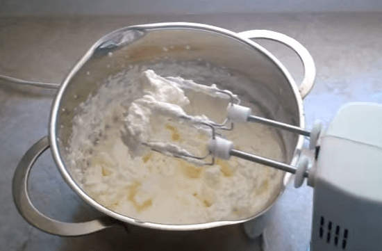 Мороженное из сгущенного молока и сливок