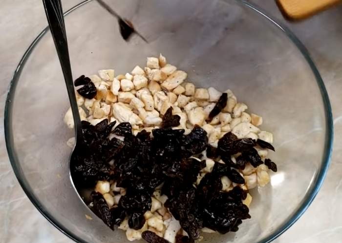 Рецепты салатов на новогодний стол для детей и взрослых - красиво и вкусно