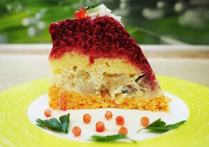 Рецепты салатов на новогодний стол для детей и взрослых - красиво и вкусно