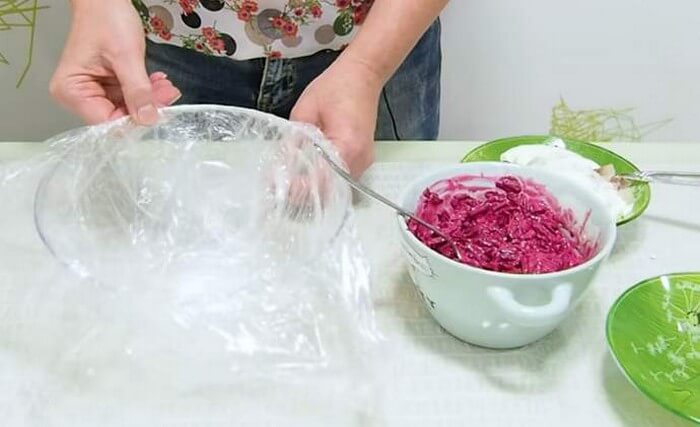 Рецепты салатов на новогодний стол для детей и взрослых - красиво и вкусно
