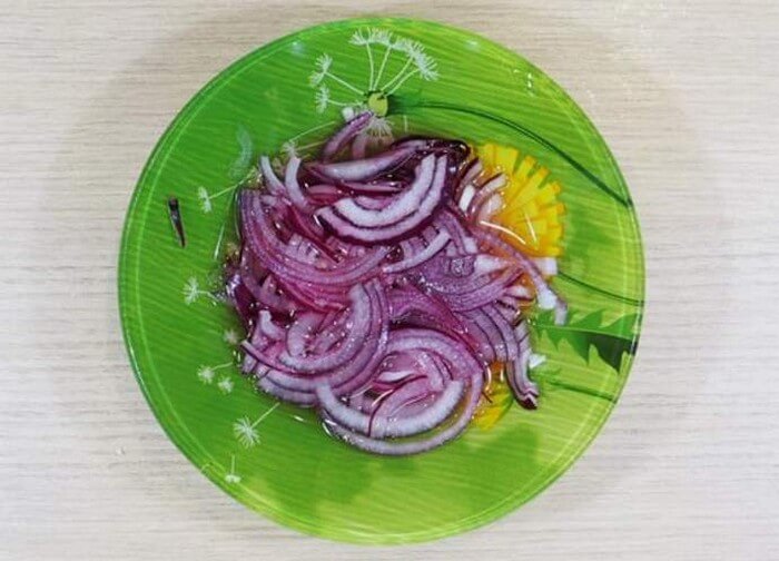 Рецепты салатов на новогодний стол для детей и взрослых - красиво и вкусно