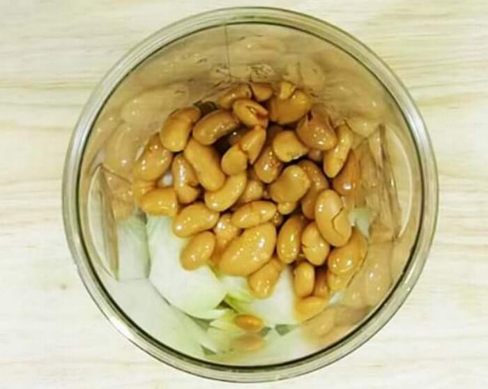 Рецепты салатов на новогодний стол для детей и взрослых - красиво и вкусно