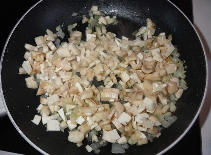 Рецепты салатов на новогодний стол для детей и взрослых - красиво и вкусно