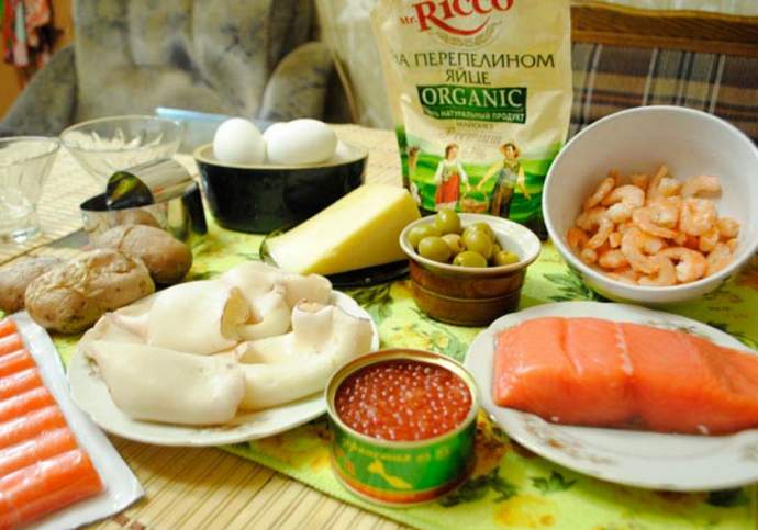 Рецепты салатов на новогодний стол для детей и взрослых - красиво и вкусно