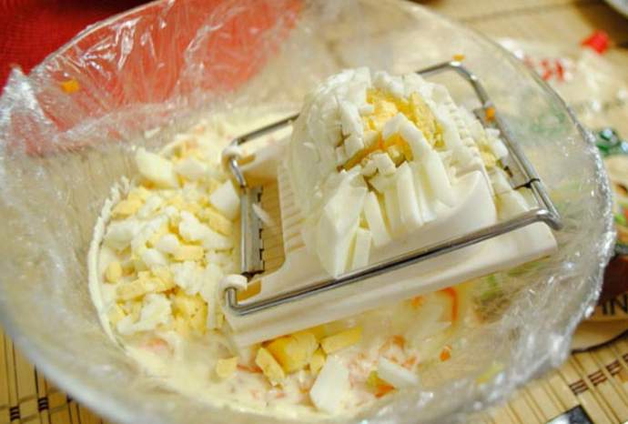 Рецепты салатов на новогодний стол для детей и взрослых - красиво и вкусно