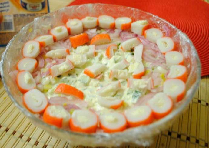 Рецепты салатов на новогодний стол для детей и взрослых - красиво и вкусно