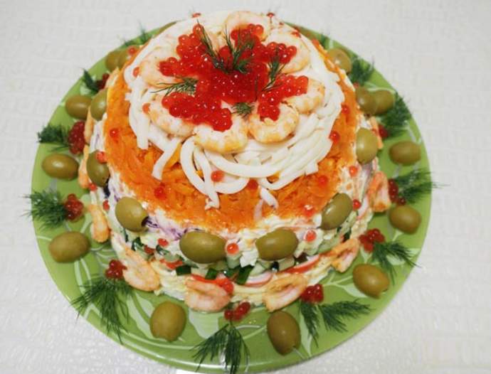 Рецепты салатов на новогодний стол для детей и взрослых - красиво и вкусно