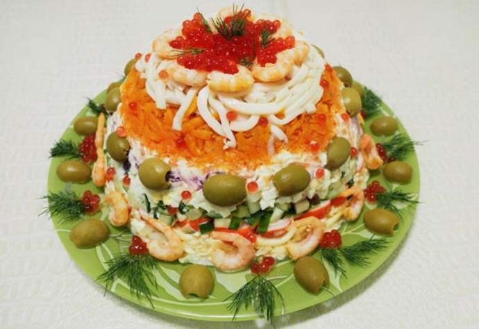 Рецепты салатов на новогодний стол для детей и взрослых - красиво и вкусно